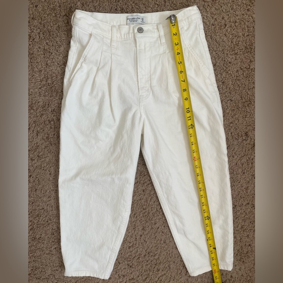 Abercrombie The 80’s Mom Jeans Ultra High Rise size 8 / 29 - Picture 8 of 10